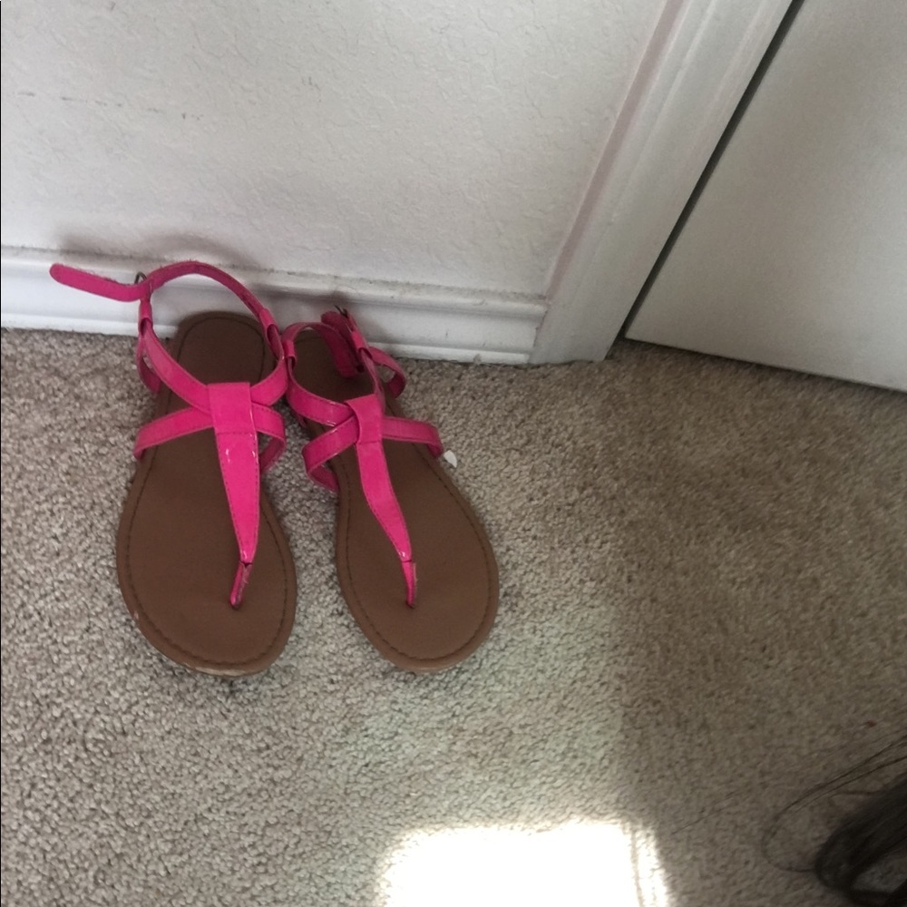 Girls pink sandals